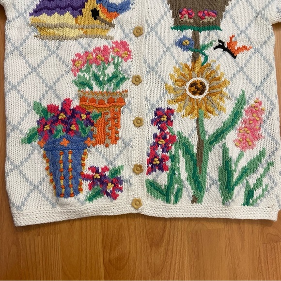 NWT Signatures by Northern Isles Women’s Birds & Flowers Knit Button Up Small - Picture 5 of 13
